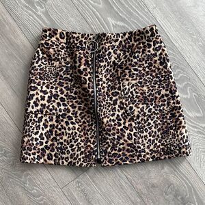 Velour Leopard Skirt With Zipper